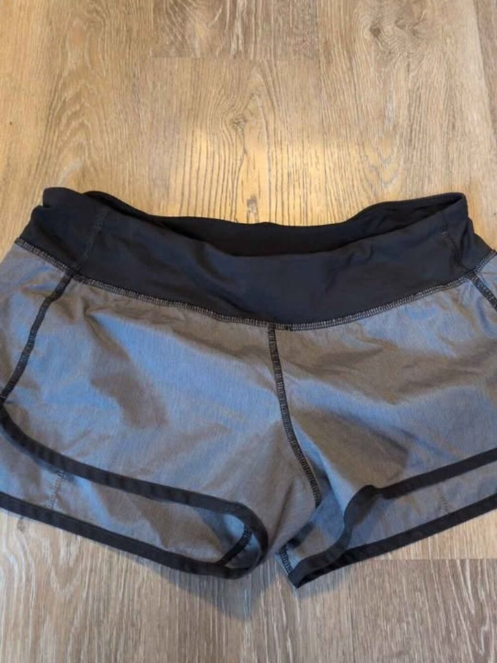 Lululemon grey and black athletic shorts size 6